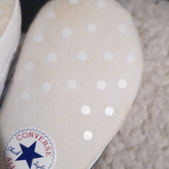 Converse baby shoes - Picture 3 of 6